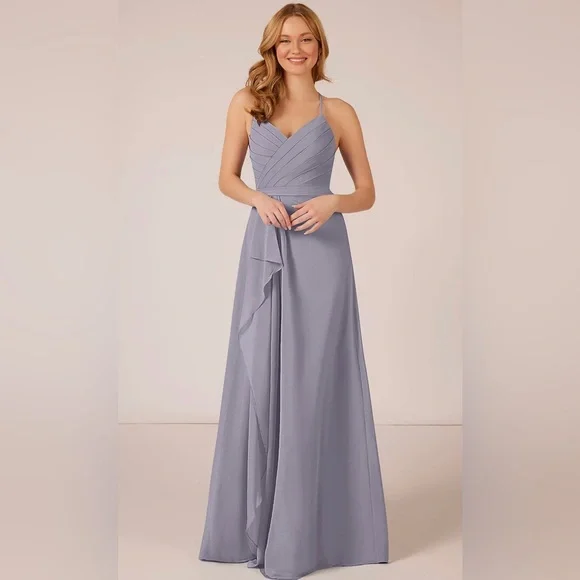 princess polly baby blue dress Wedding Dress Alterations: Costs & Timeline — Hand-Me-Gowns Bridal